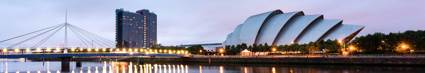 Blick auf das Scottish Exhibition Centre in Glasgow © iStock.com / NoelBennett